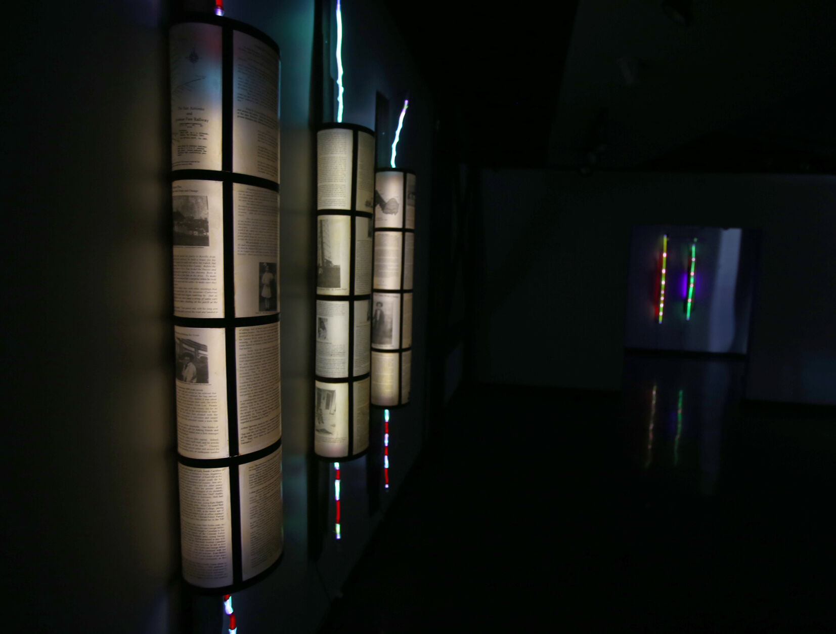 021022-wac-acc-neon-art-jl1.JPG